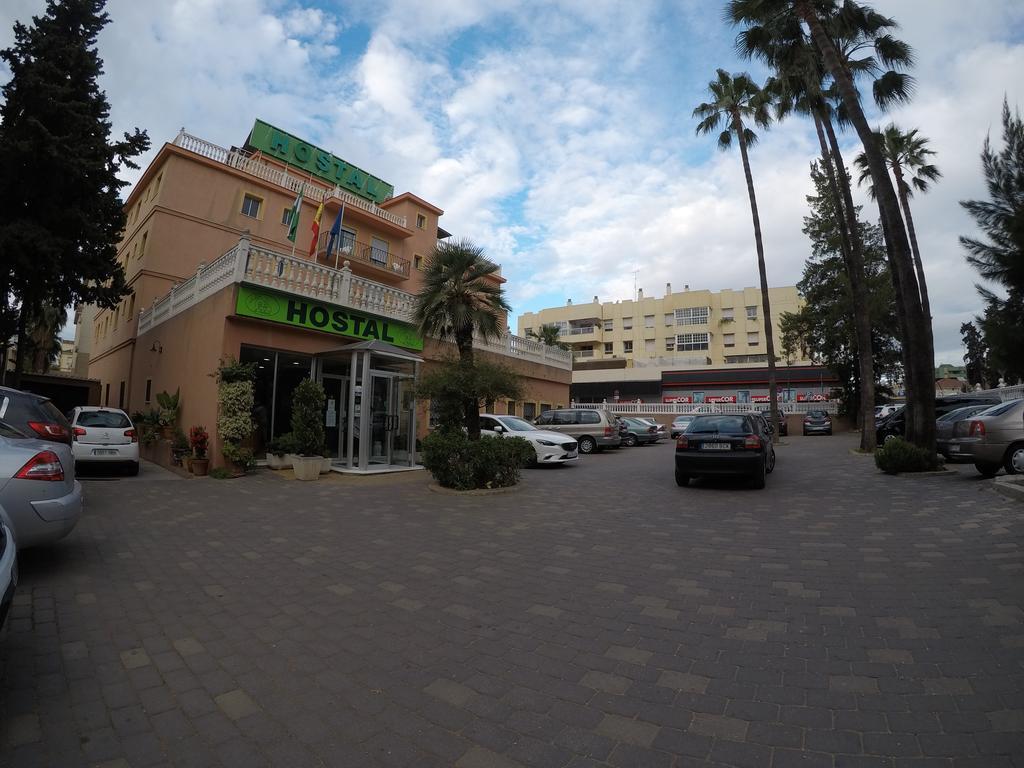 מאלגה Hostal La Casa De Enfrente מראה חיצוני תמונה