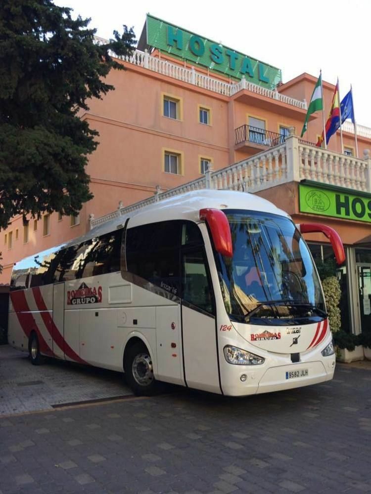 מאלגה Hostal La Casa De Enfrente מראה חיצוני תמונה