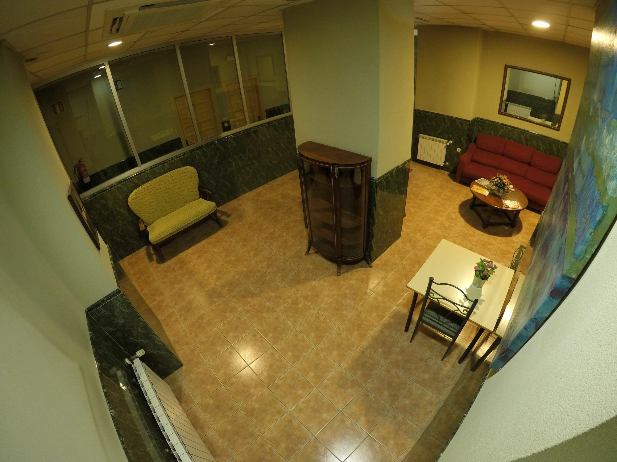 מאלגה Hostal La Casa De Enfrente מראה חיצוני תמונה